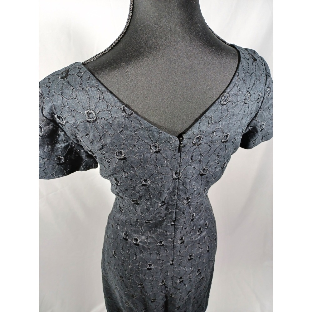 Talbots Size 6 Classic Black Lace Sheath Dress Short Sleeve V Neck Knee Length - Picture 5 of 5